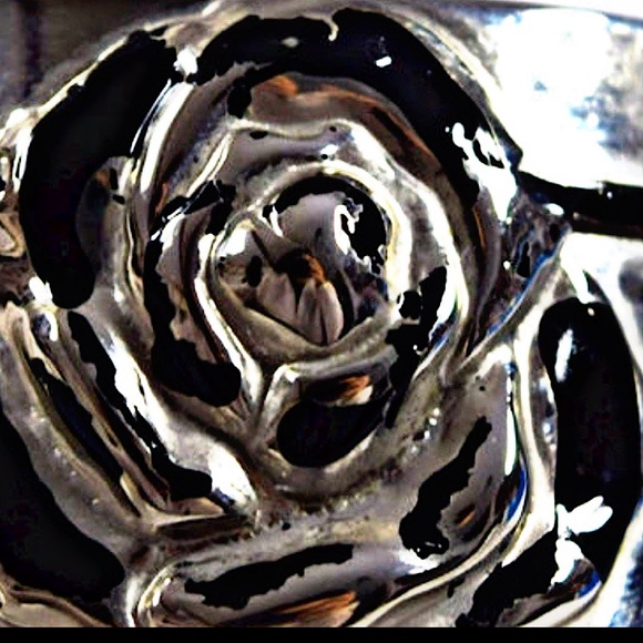 Authentic Vintage Gianni Versace Stainless Steel Rose Motif Bangle - Picture 2 of 6